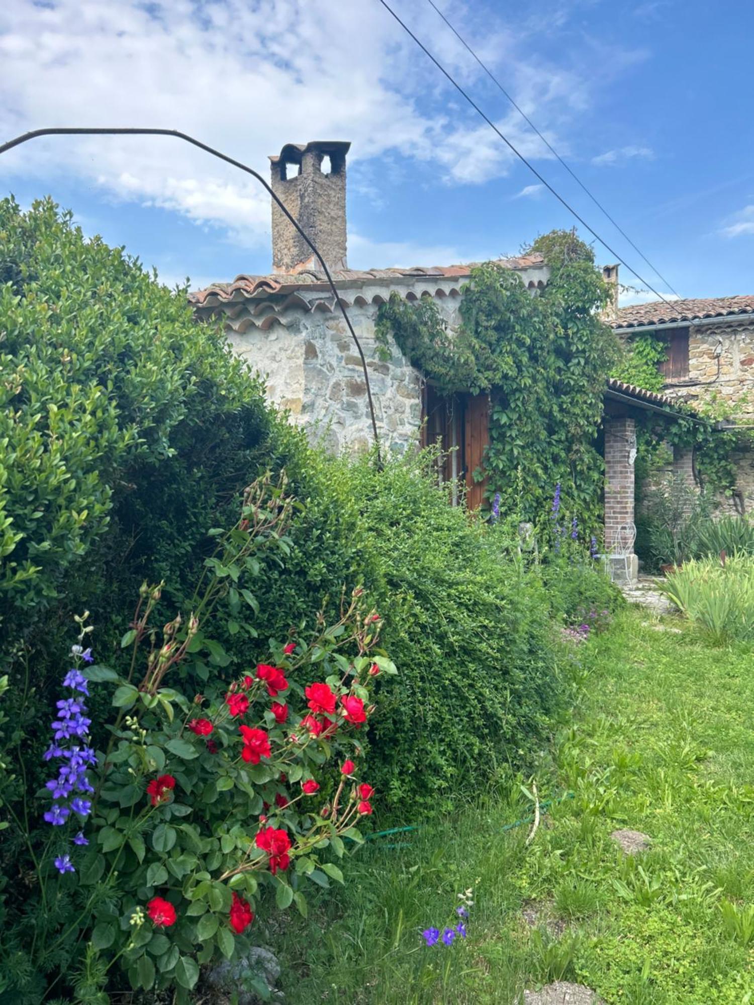 Gites Chameyer Rosans Extérieur photo
