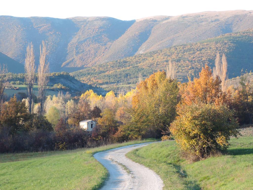 Gites Chameyer Rosans Extérieur photo